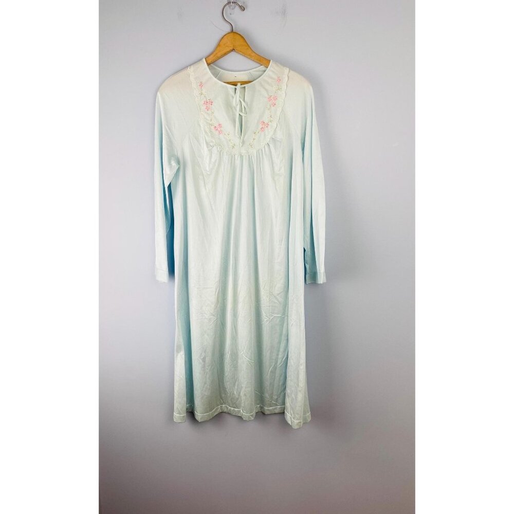Vtg NWT Shadowline Nightgown Embroidered Detail, Size S, Light Blue, Long Sleeve
